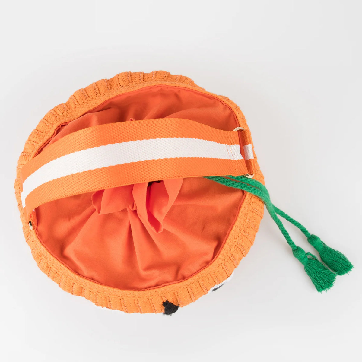 Canasta de calabaza para dulces