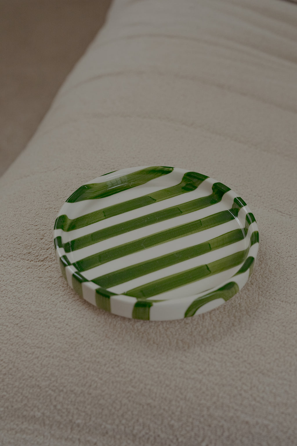 Red lined plate