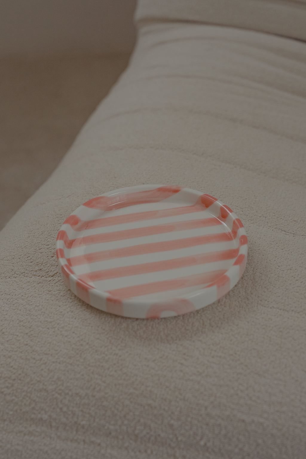 Pink lined plate