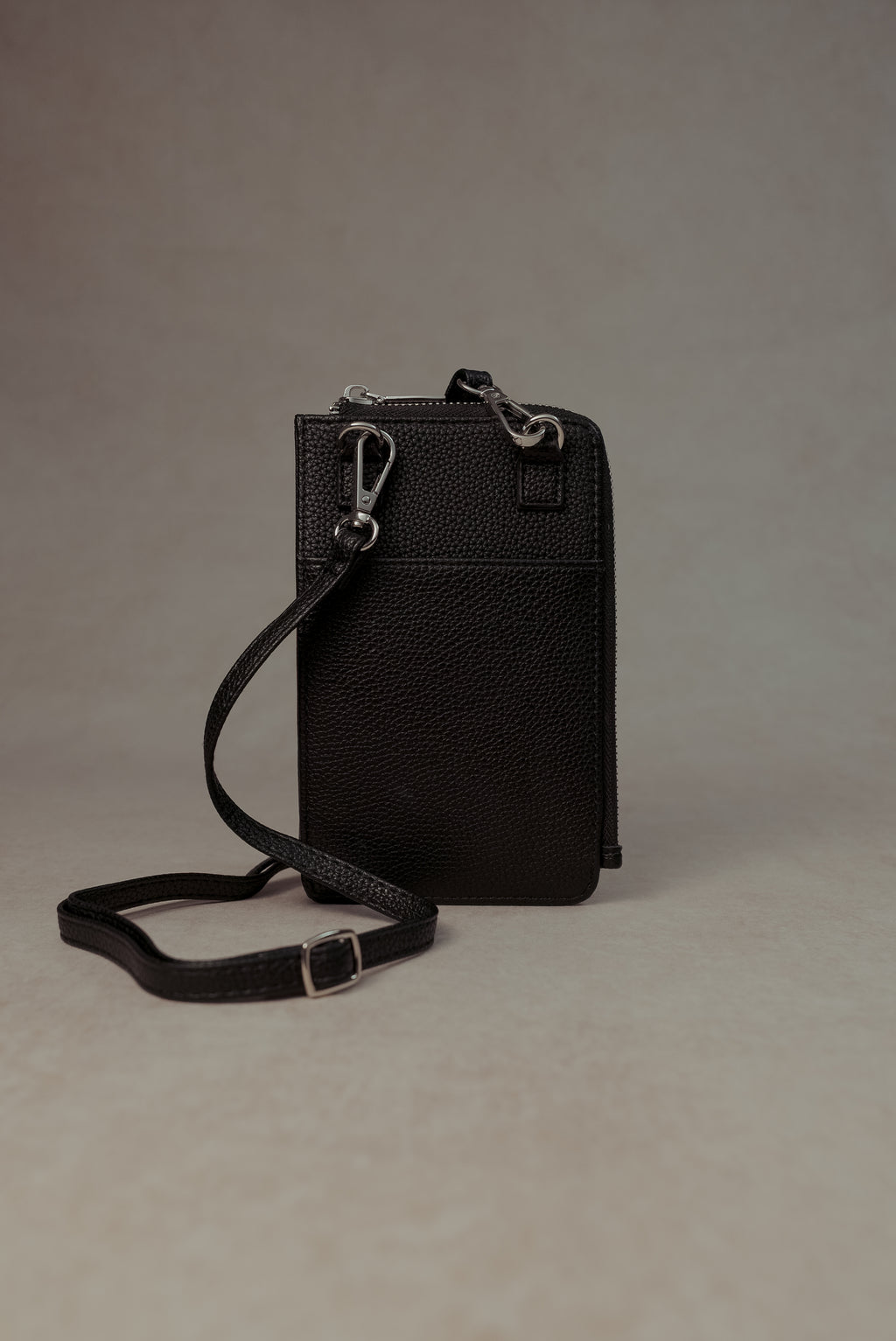 Bolsa negra para celular