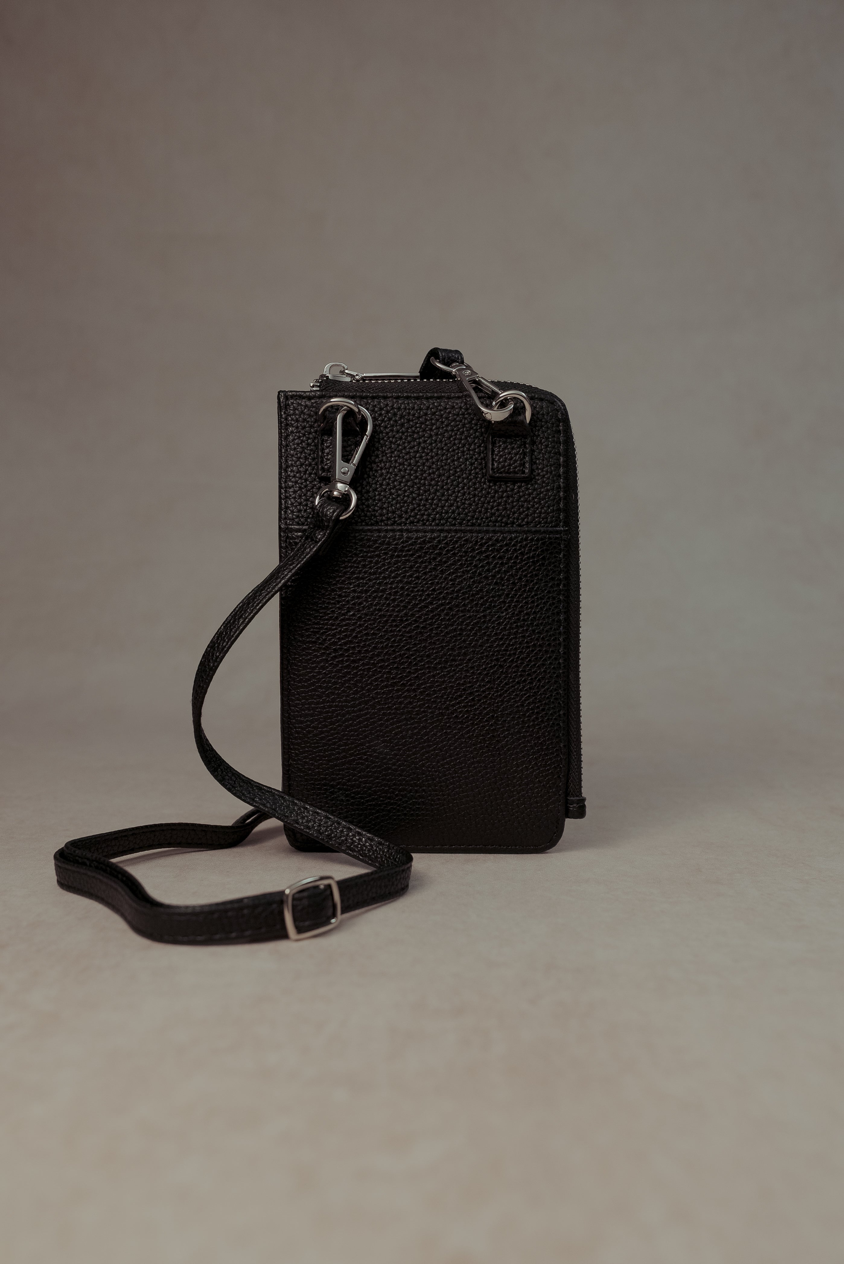 Bolsa negra para celular