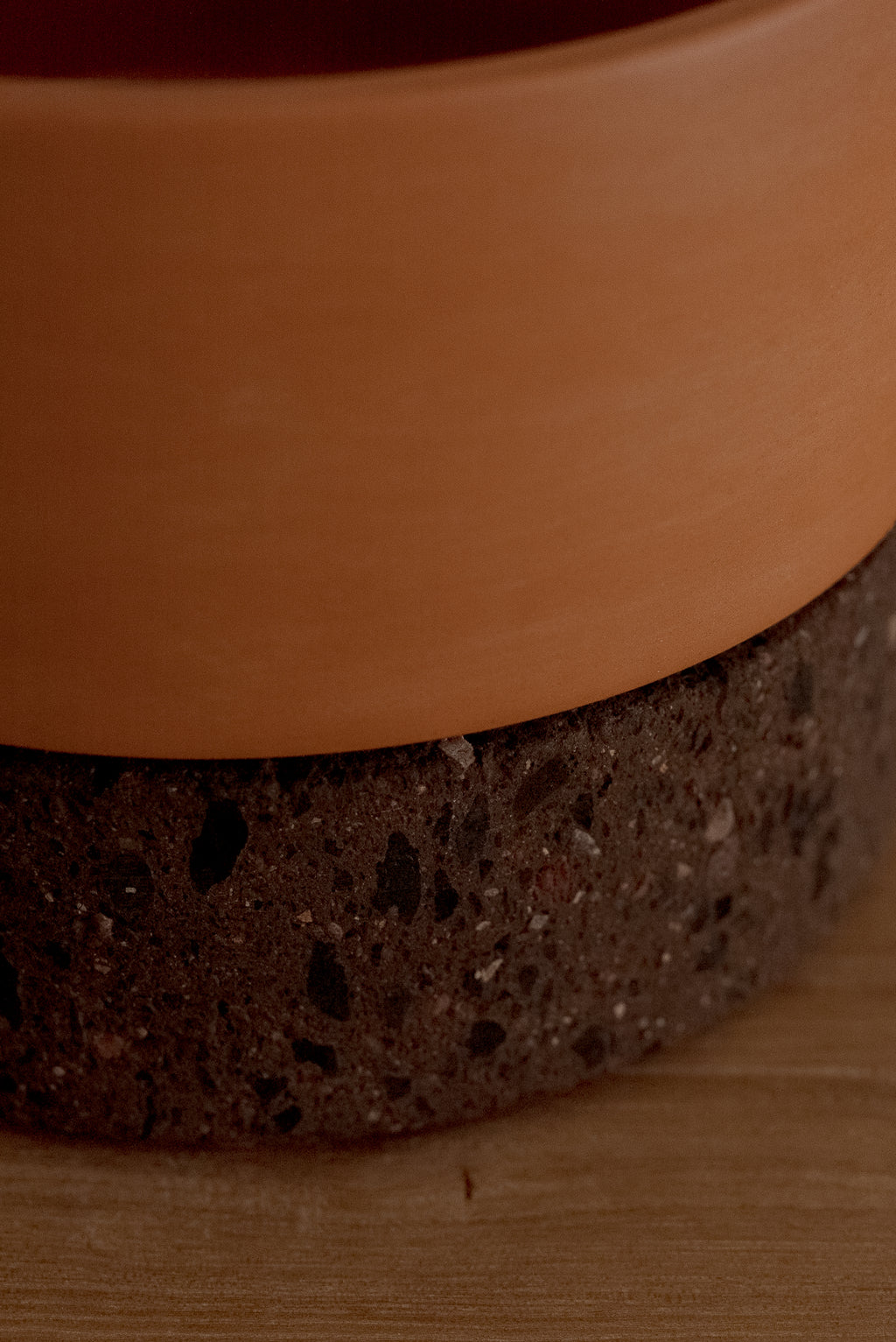 Tepalcate negro liso