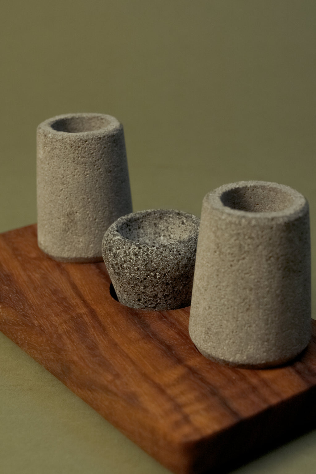 Set de 2 caballitos de piedra