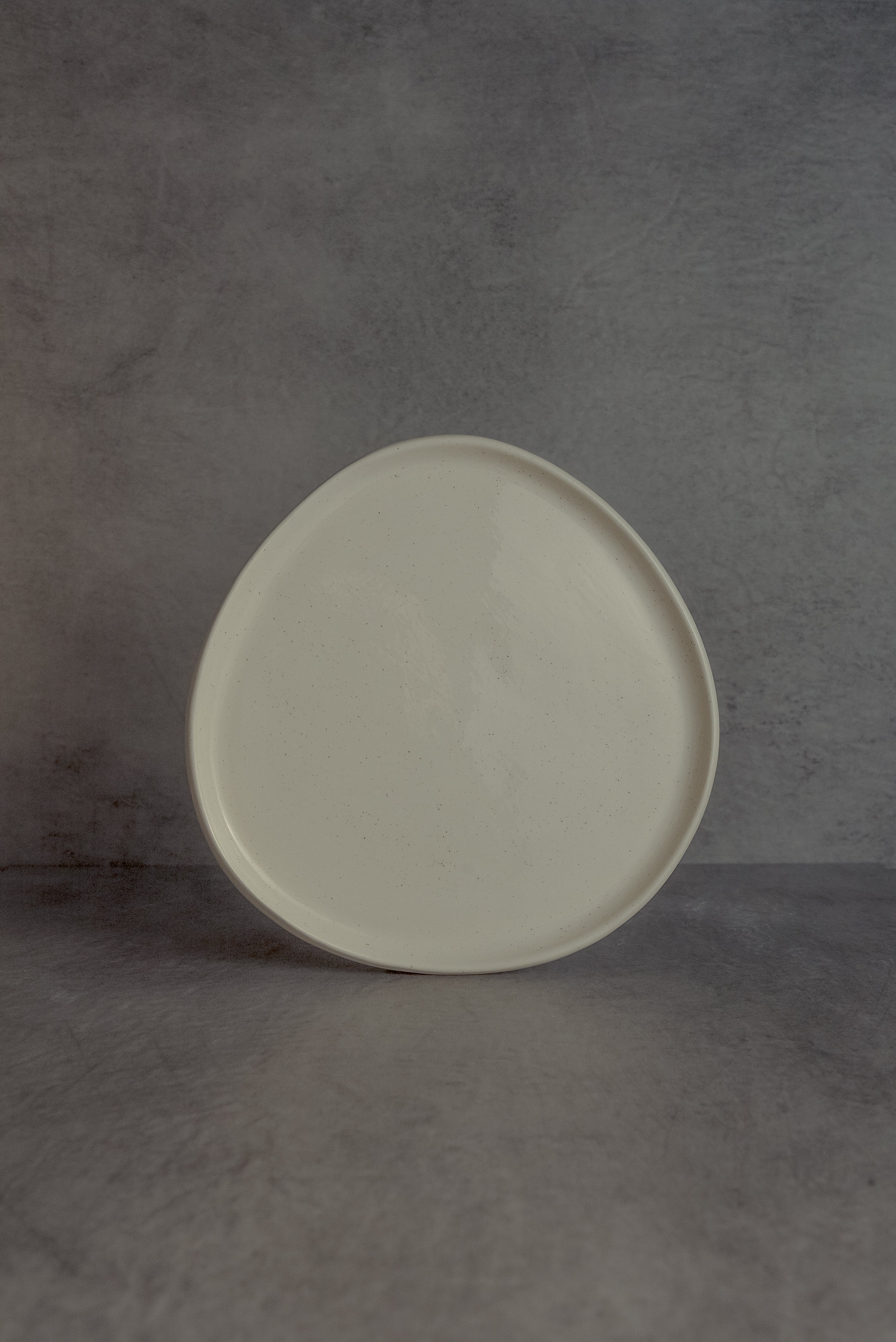 Irregular plate, medium bone