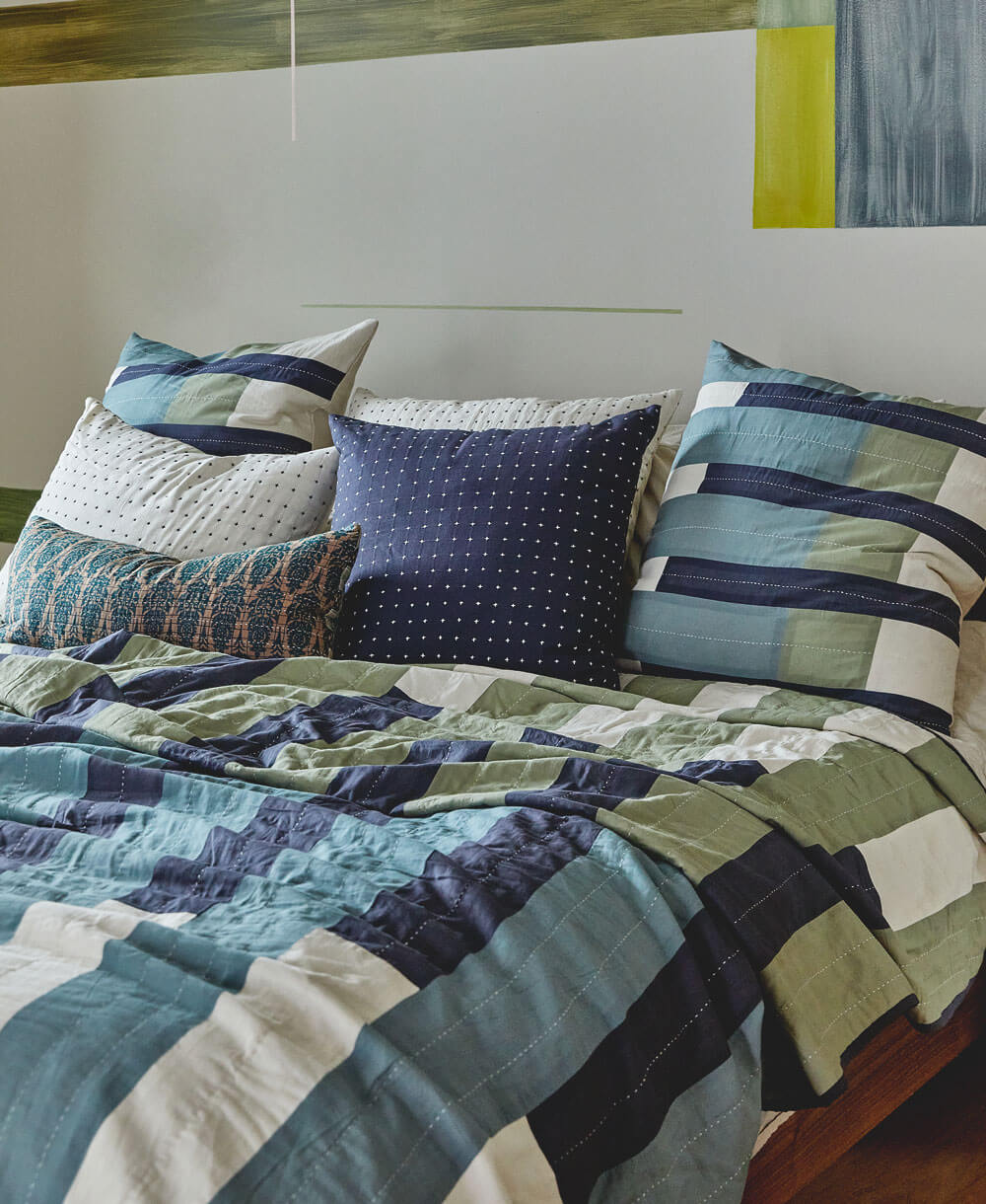 Colcha patchwork Offset con cojínes a juego