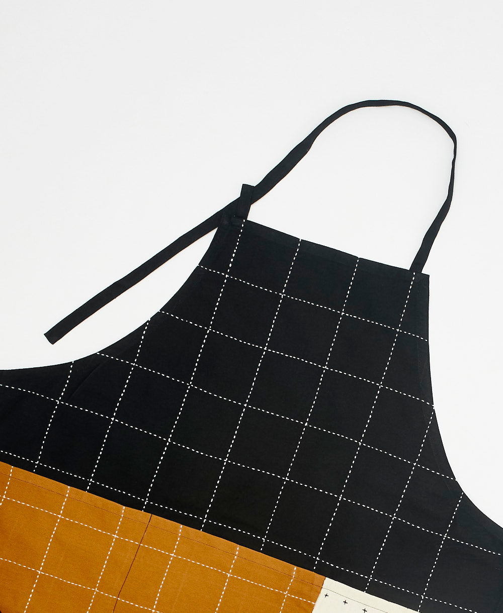 Detalle del mandil Charcoal